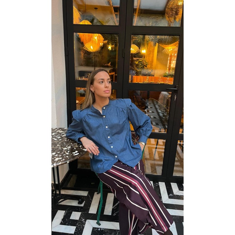 Camisa vaquera hombrera