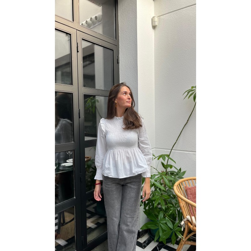 Blusa frunce volante hombro