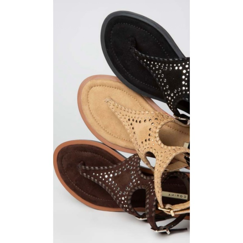 Sandalia plana tachas 
